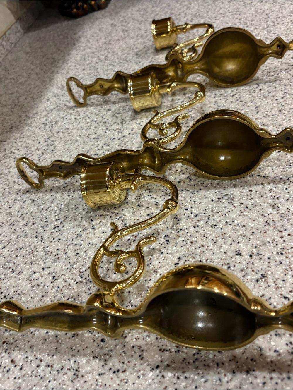 Set of 3 BALDWIN BRASS WALL SCONCE CANDLE HOLDERS W/ GLASS HURRICANE SHADES - Picture 6 of 11